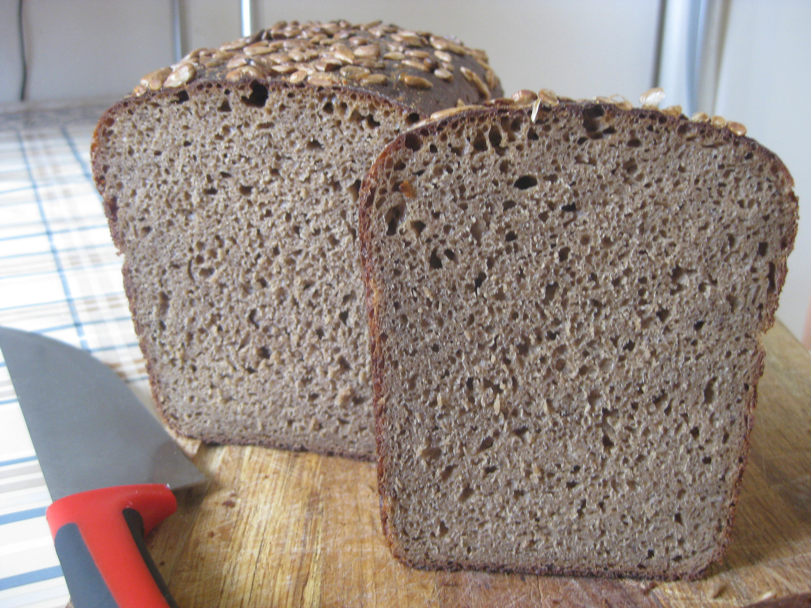 Chleb żytnio-pszenny na bazie rosyjskiej