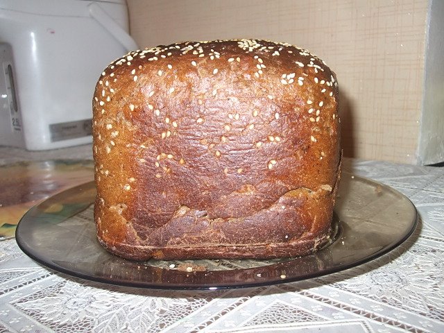 לחם מחמצת פשוט ללא שמרים מוסיפים ליצרן הלחם
