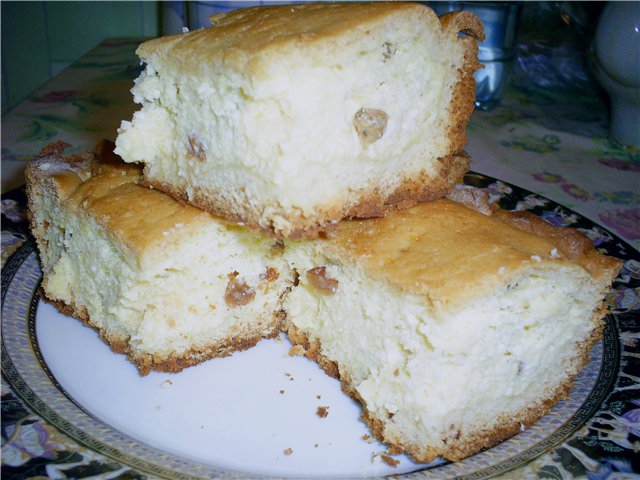 Romanian pie with cottage cheese