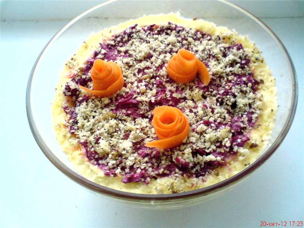 Ensalada de queso, zanahoria, remolacha
