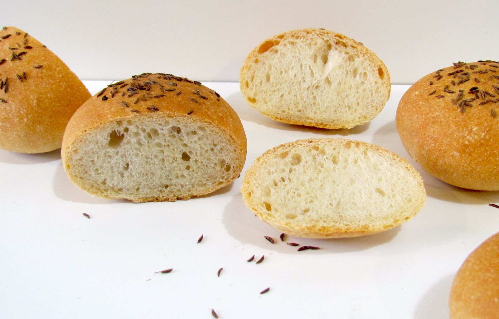 Buns with caraway seeds according to GOST (oven)