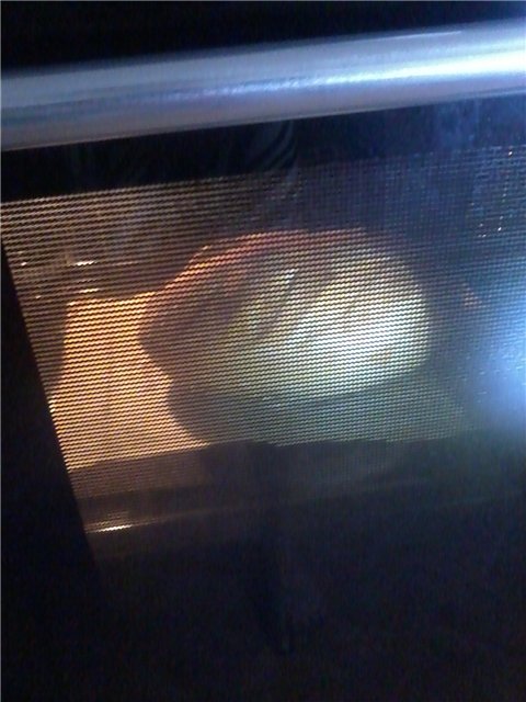 تلميع الخبز في الفرن