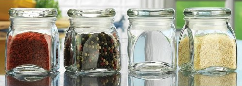 Üvegek fűszerekhez és ömlesztett termékekhez, adagolók