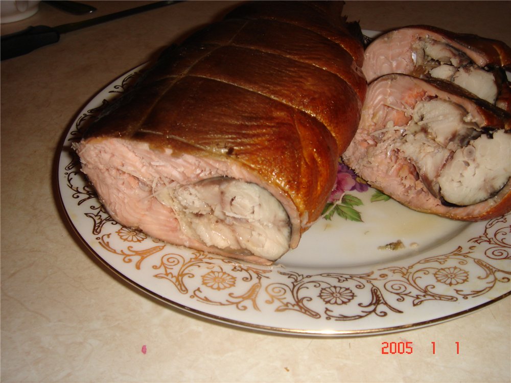 Smoked pink salmon and mackerel roll (Brand 6060 pressure cooker smokehouse)