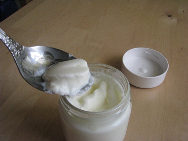 Yoghurt with bacterial starter cultures (narine, Vivo, etc.)