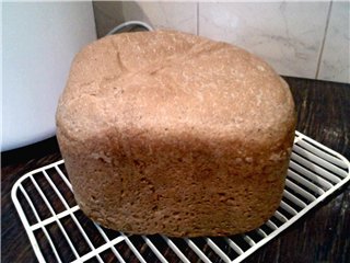 Wheat-rye bread ordinary in a bread maker