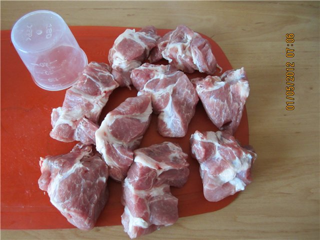 أسياخ لحم الخنزير في مقلاة شواء رائعة