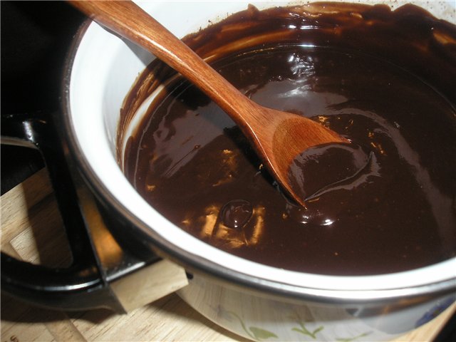 Mega chocoladetaart voor je geliefde zonder bakken.