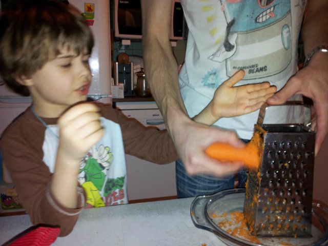 ¡Zanahorias ralladas con azúcar y crema agria! ¡Clase magistral de Arseny para mi amada!