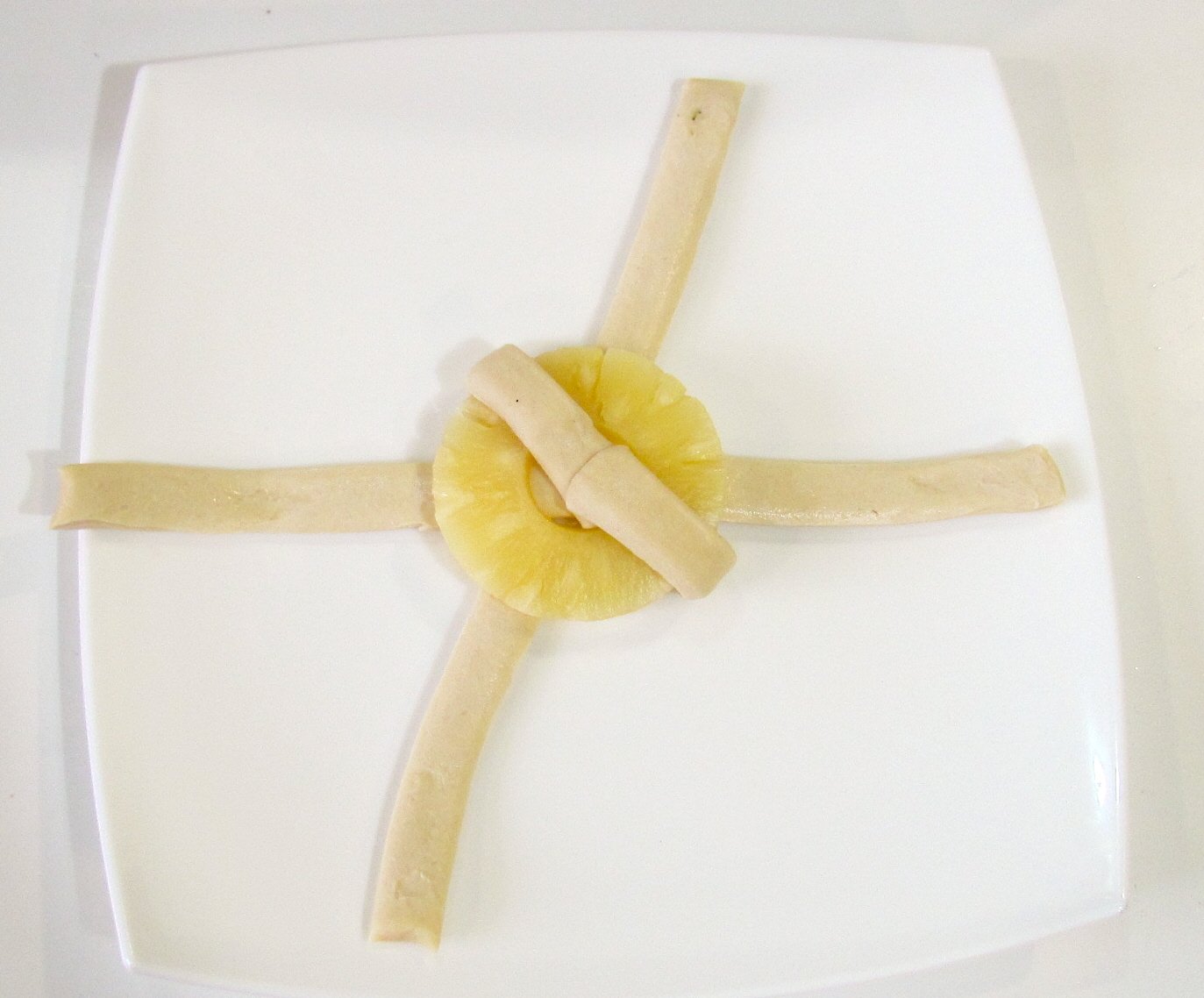 Dessertbroodjes met ananasringen uit blik (oven)