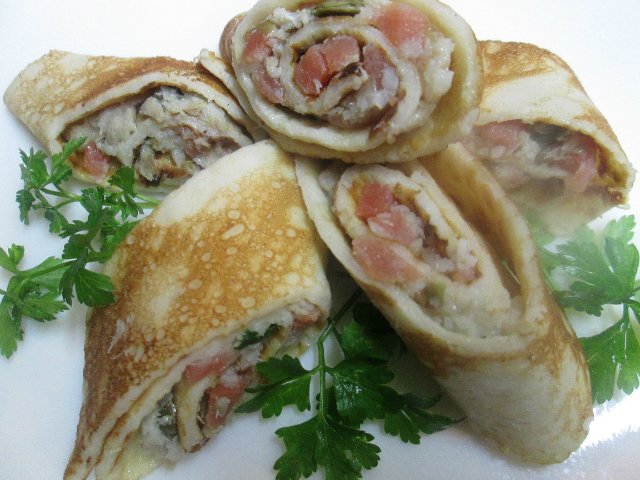 Salmon snack pancake rolls (in 2 versions)