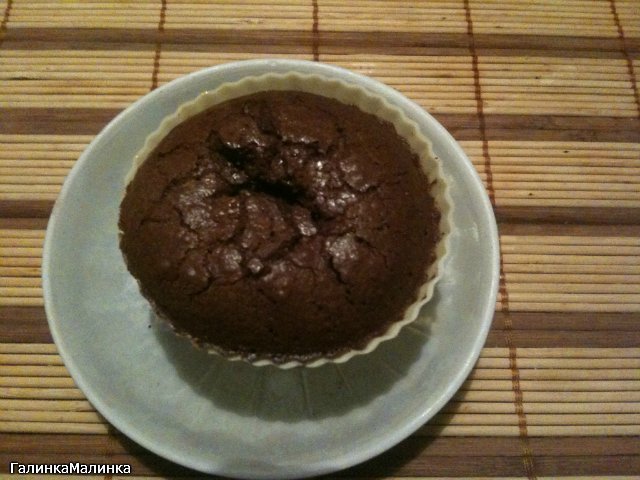 פונאט (עוגת שוקולד חמה במילוי נוזלי)