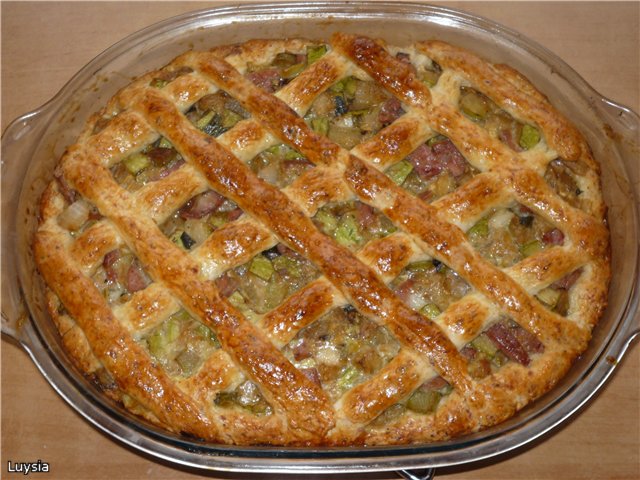 Curd dough pie with zucchini