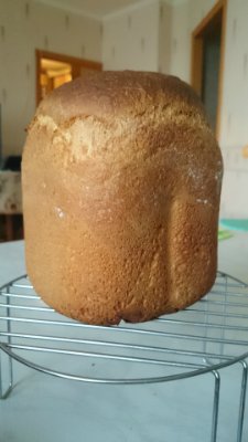 Chleb pszenny z kaszą manną w wypiekaczu do chleba