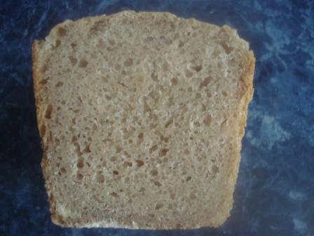 לחם חיטה מחמצת "Stolovyi" מבית Admin (בתנור)