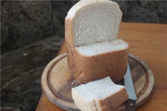 Pan de trigo elaborado con masa vieja