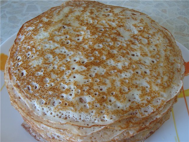 Semi-kefir semi-sweet pancakes with yeast