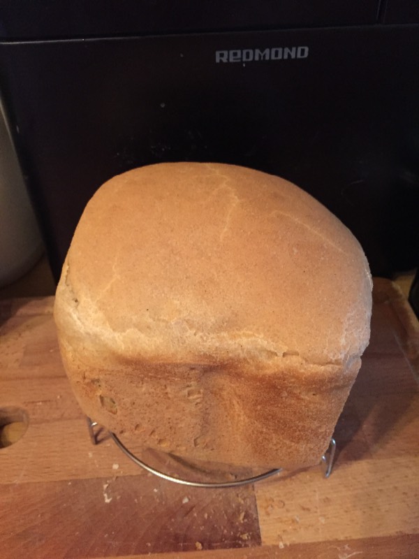 A Stadler formájú pék egy kovászos búza kenyeret