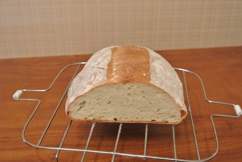 Chleb z kremem mlecznym