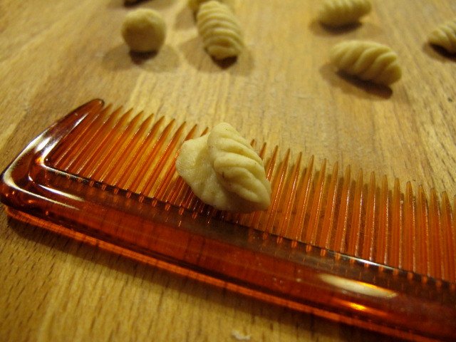 Handmade pasta (or our hands are not for boredom)