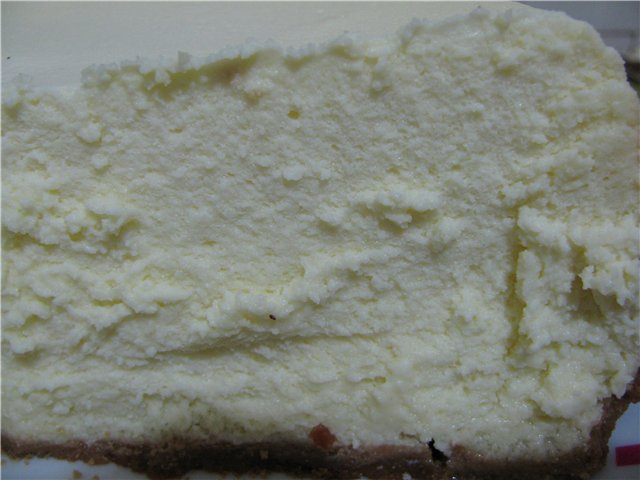 Cheesecake Air Cloud op yoghurt kwark in een multikoker Philips 3077/40