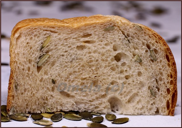Wheat bread with pumpkin seeds (in the oven)
