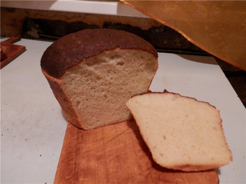 Aardappelbrood met zure room (oven)
