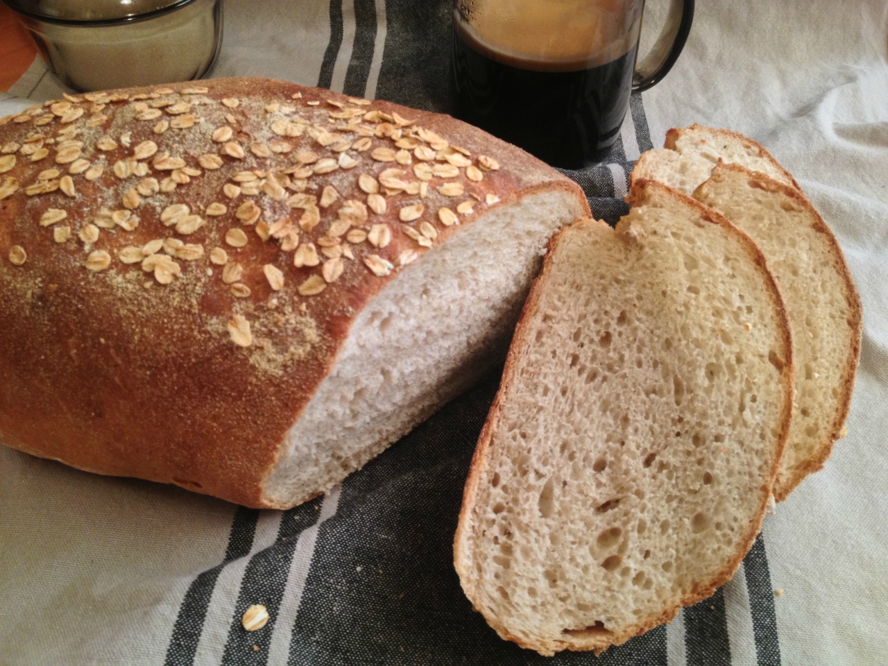 Sourdough wheat bread with apple and oatmeal