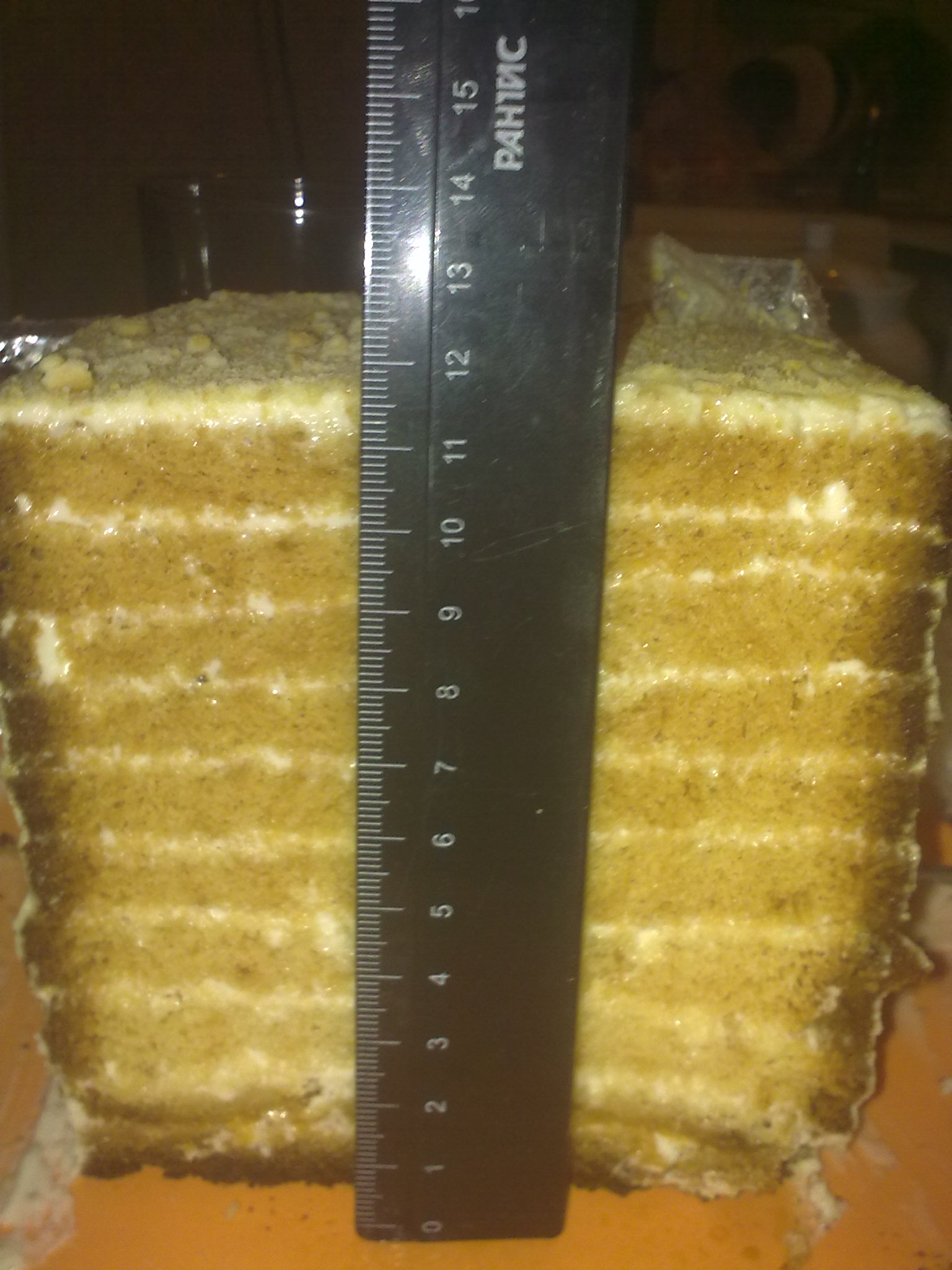 Honey cake in a slow cooker