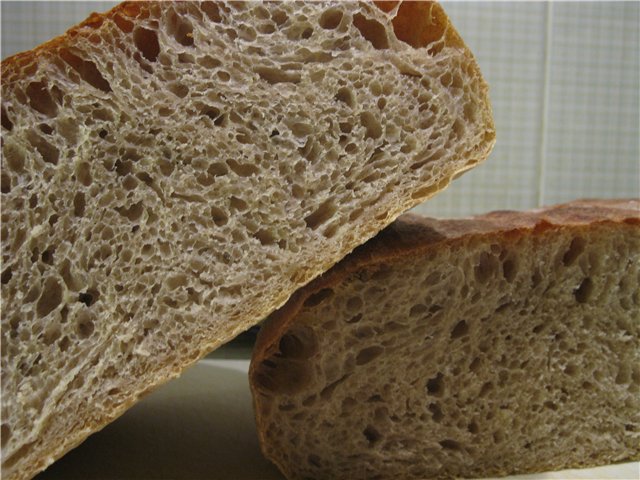 Pan de trigo sobre una cerveza polaca según Bertina en el horno