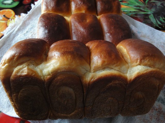 Ciasto jest bardzo miękkie (i chleb jak na maszynę do chleba) na Tang Zhong