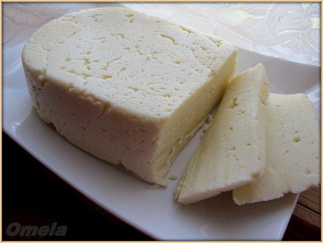 גבינה מעובדת תוצרת בית בסיר חלב