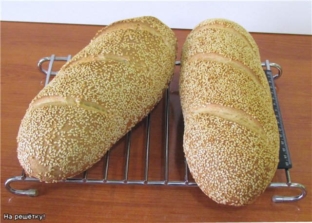 Soft bread with sourdough semolina (oven, master class)