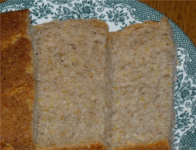 לחם חיטה רב-דגני עם חלב אפוי מותסס ומי גבינה (תנור)