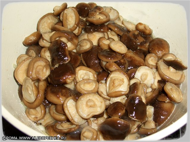 Shiitaki mushrooms in Korean