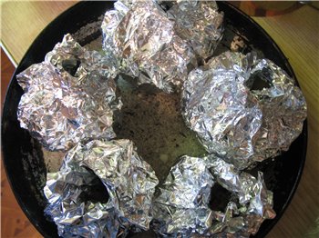 Marinated potatoes baked in foil