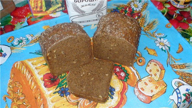 Sourdough rye in a bread maker (hand-kneaded) - simple and quick