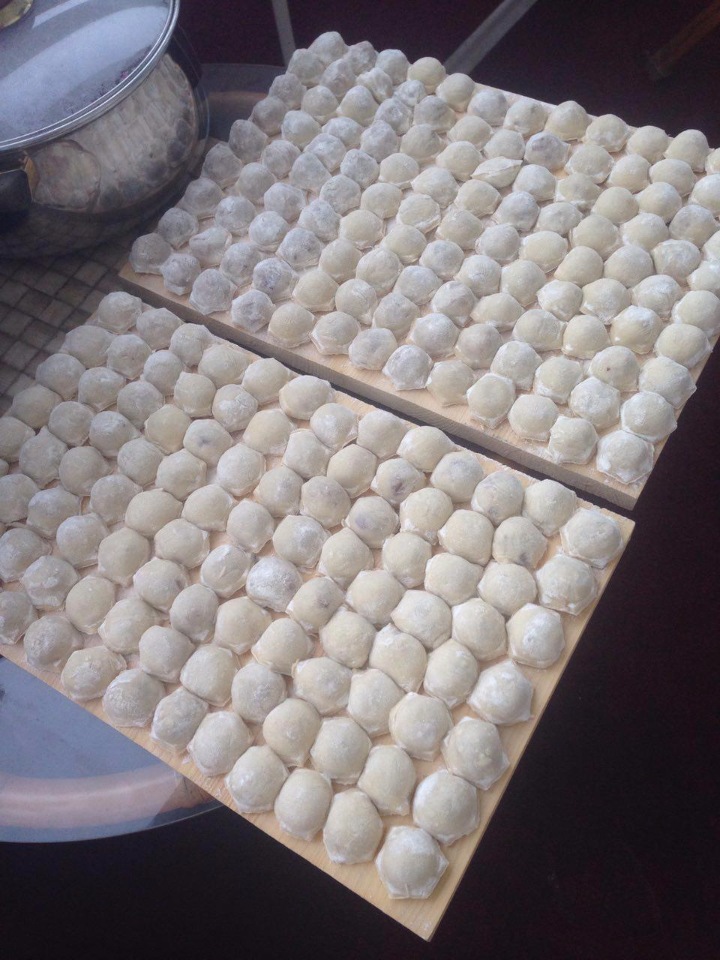 Dumplings and dumplings mold