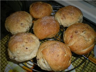 Broodjes met havermout, rozijnen en gedroogde abrikozen (mager)