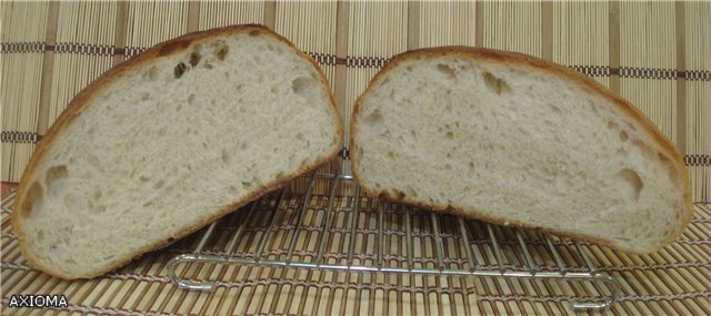 Spontaneously fermented sourdough bread