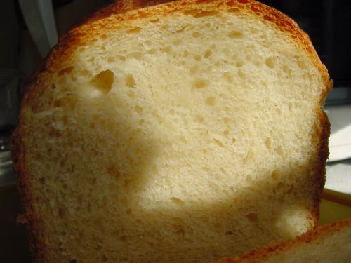خبز القمح مع السميد بالعجين المخمر في الفرن