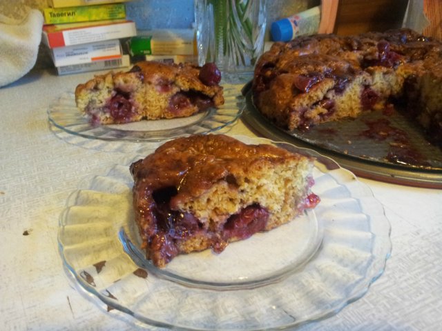 Rosenkuchen cottage cheese pie with cherry filling
