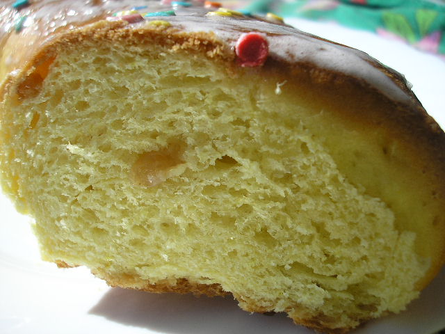 Pasen-kroon en cake