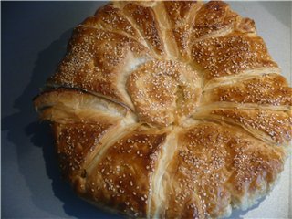 Creatopita - Greek puff pastry meat pie