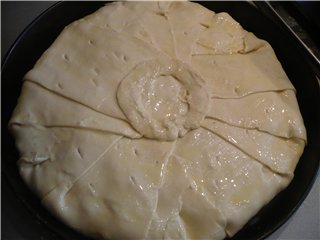 Creatopita - Greek puff pastry meat pie