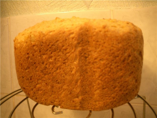 Wheat bread with corn grits