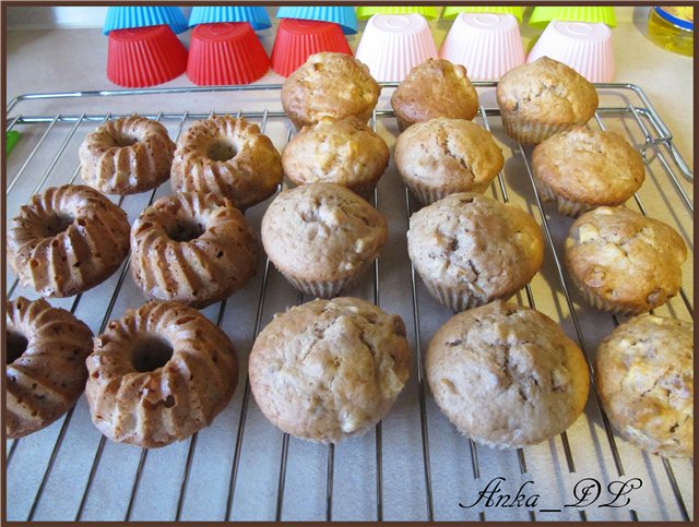 Kefir-muffins med epler og kanel