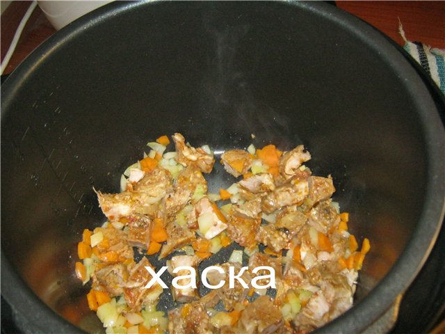 Boekweitstoofpot met groenten en varkensvlees (merk 6060 snelkookpan rokerij)