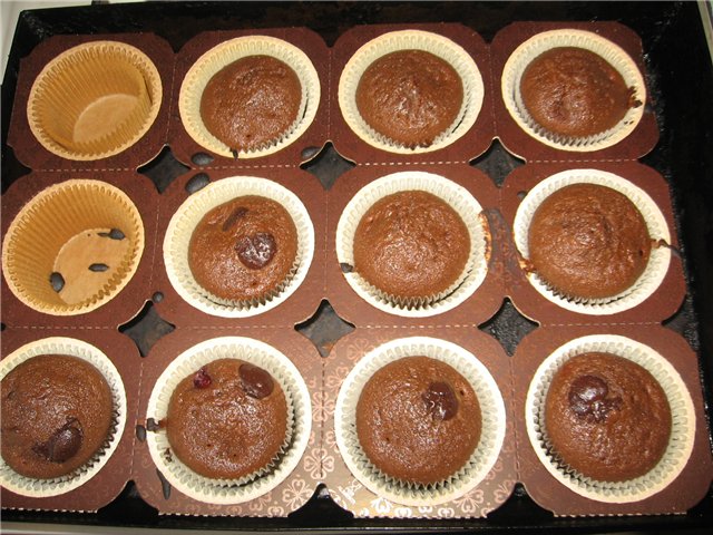 Cupcake al cioccolato Ciliegia invernale