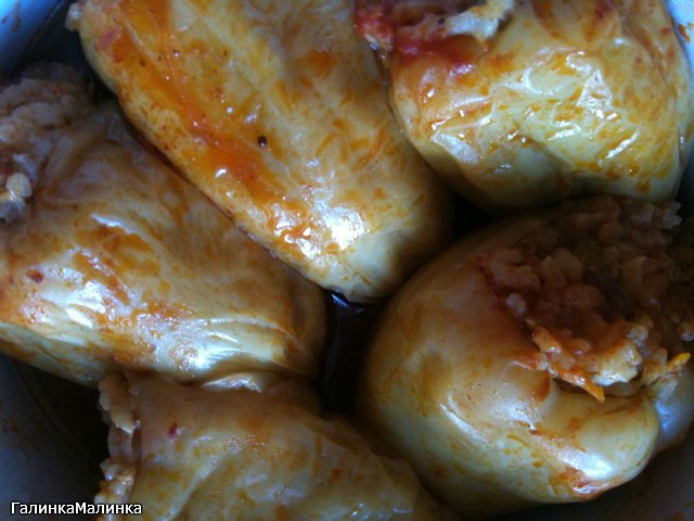 Paprika gevuld met vlees en groenten (Cuckoo 1054)